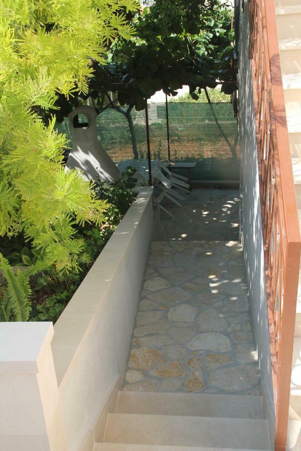 App Dujmovic Apartment Supetar Exterior photo