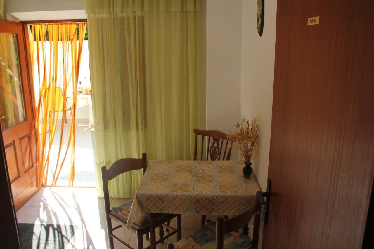 App Dujmovic Apartment Supetar Exterior photo